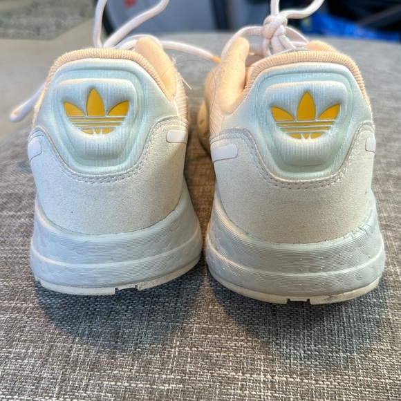 ADIDAS ZX 1K BOOST W
Worn White/ Worn White/ Acid Orange - Picture 3 of 9